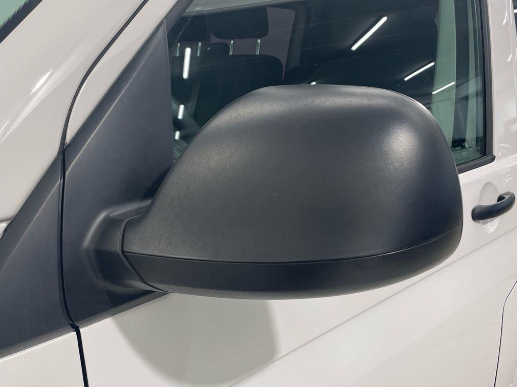 Volkswagen Transporter 2.0 TDI Mixto en Barcelona