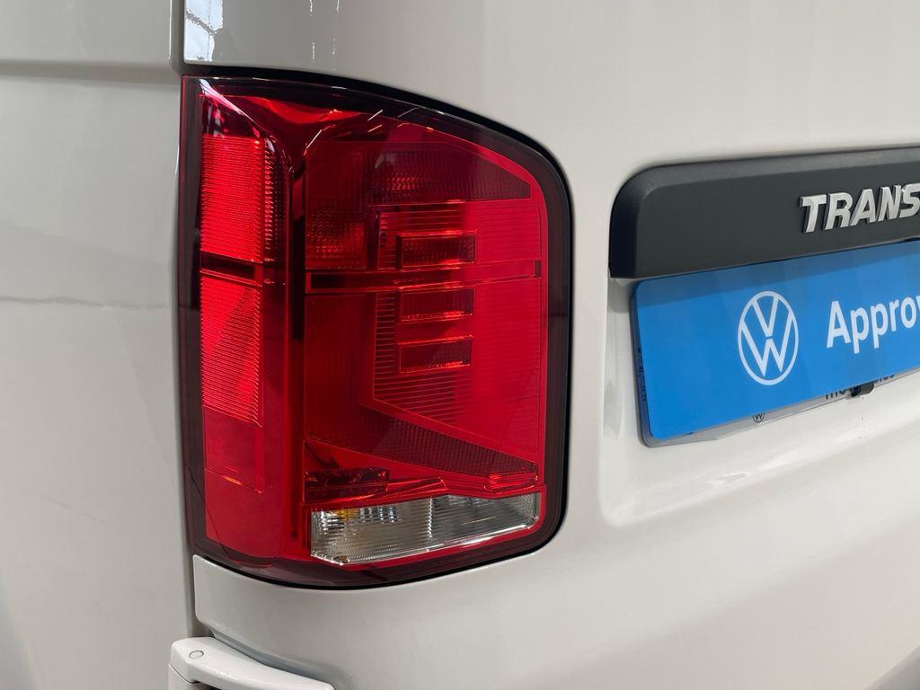 Volkswagen Transporter 2.0 TDI Mixto en Barcelona