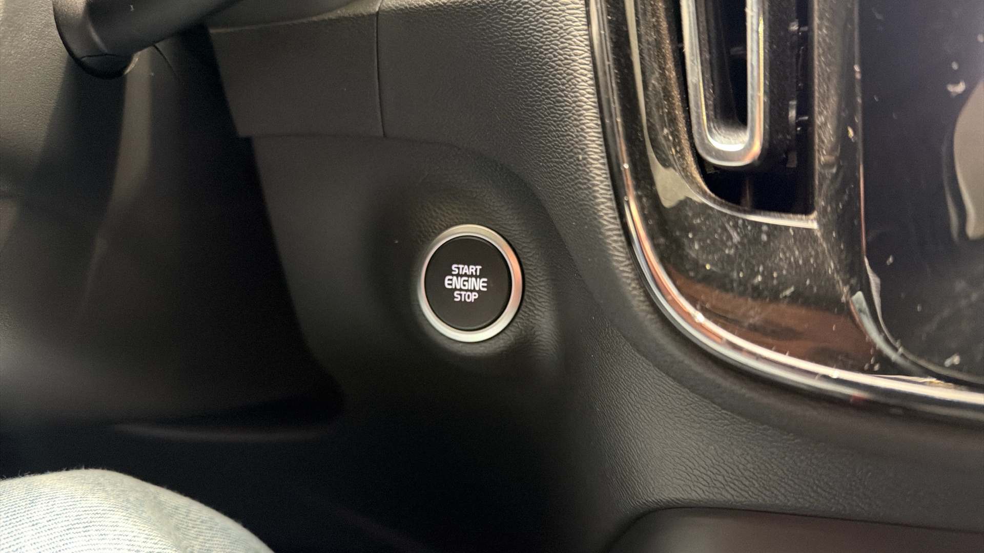 Volvo XC40 segunda mano 94340970 - 25 Volvo XC40 segunda mano 94340970 - 25