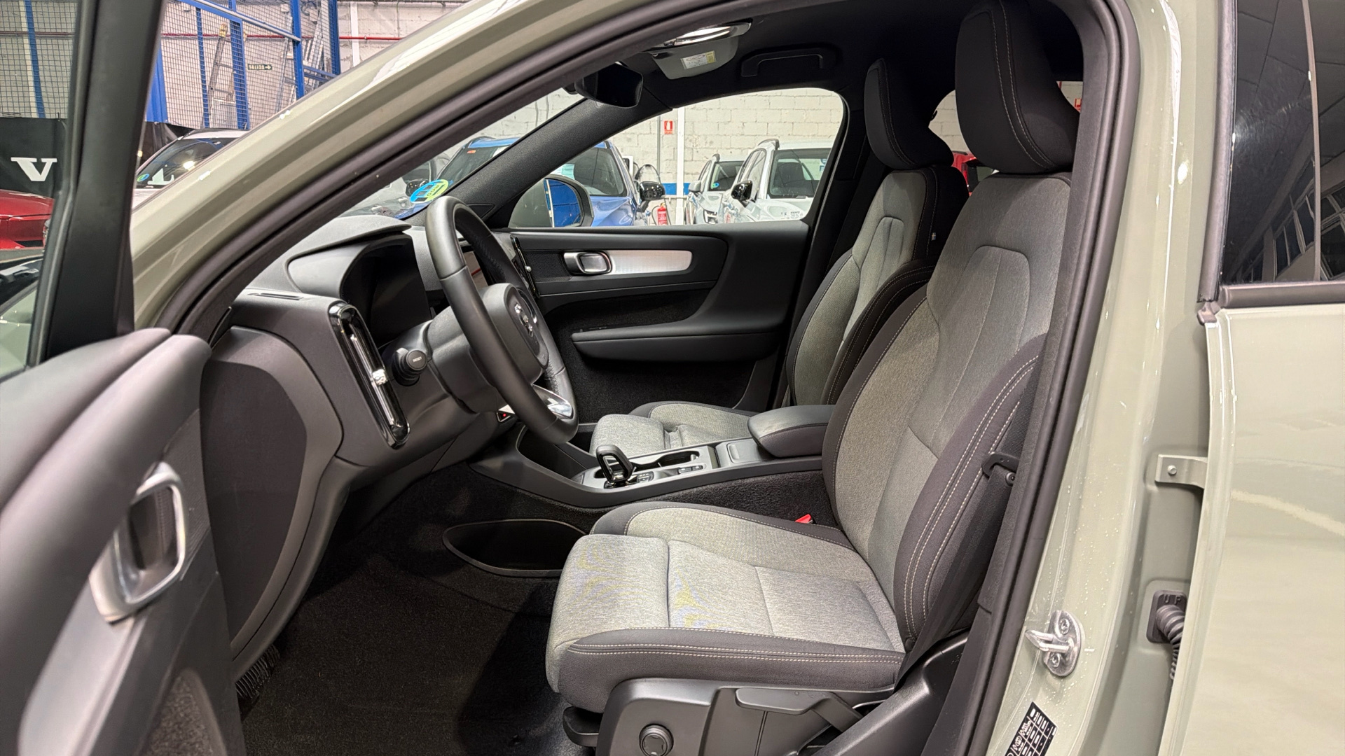 Volvo XC40 segunda mano 94340970 - 49 Volvo XC40 segunda mano 94340970 - 49