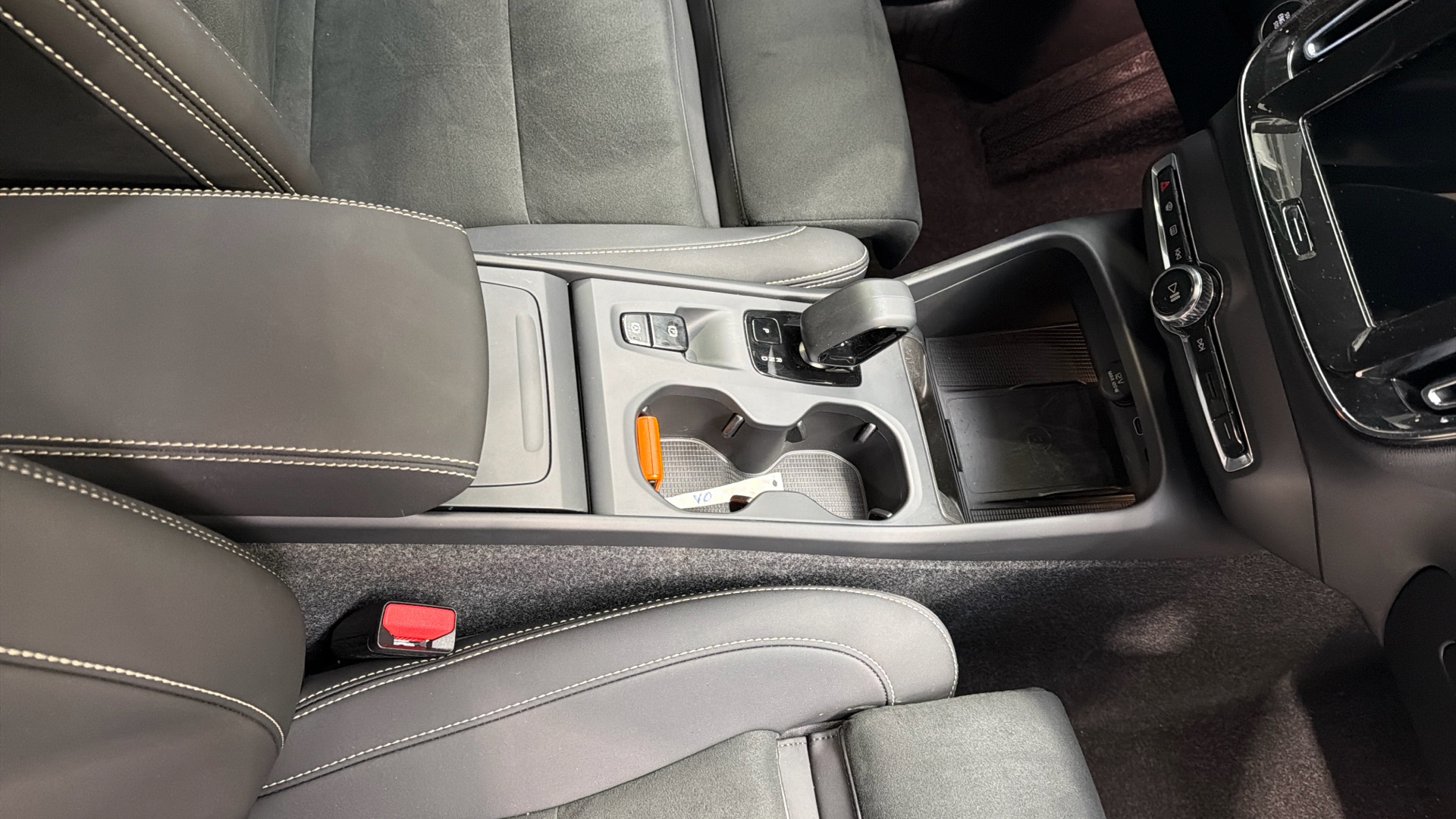 Volvo XC40 segunda mano 94341000 - 47 Volvo XC40 segunda mano 94341000 - 47