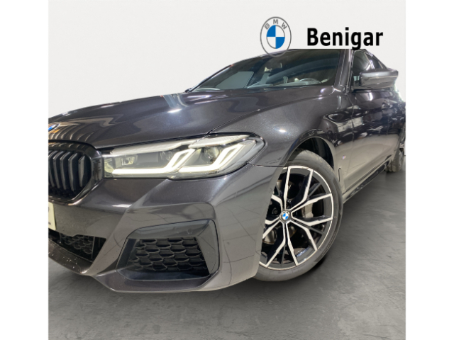 BMW Serie 5 530d Touring color Gris. Año 2021. 210KW(286CV). Diésel. En concesionario Hispamovil Elche de Alicante