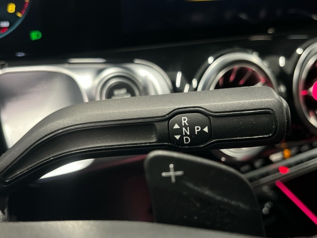 Mercedes-Benz GLB 200 120 kW (163 CV)