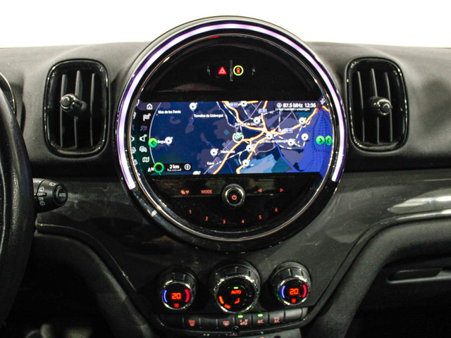 fotoG 12 del MINI MINI Countryman Cooper 100 kW (136 CV) 136cv Gasolina del 2021 en Barcelona