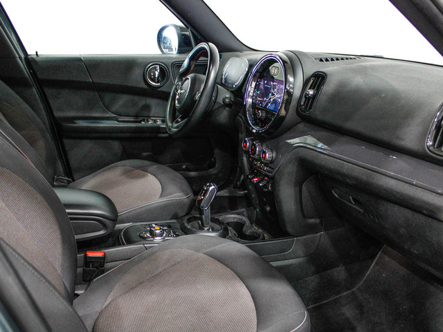 fotoG 15 del MINI MINI Countryman Cooper 100 kW (136 CV) 136cv Gasolina del 2021 en Barcelona