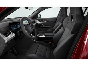 Fotos de BMW iX2 xDrive30 color Rojo. Año 2024. 230KW(313CV). Eléctrico. En concesionario Móvil Begar Alicante de Alicante