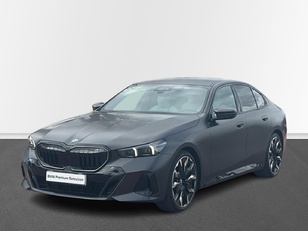 Fotos de BMW Serie 5 520d color Gris. Año 2025. 145KW(197CV). Diésel. En concesionario MURCIA PREMIUM S.L. JUAN CARLOS I de Murcia