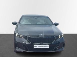 Fotos de BMW Serie 5 520d color Gris. Año 2025. 145KW(197CV). Diésel. En concesionario MURCIA PREMIUM S.L. JUAN CARLOS I de Murcia