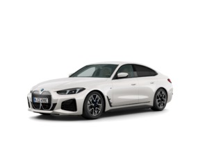 Fotos de BMW i4 eDrive40 color Blanco. Año 2025. 250KW(340CV). Eléctrico. En concesionario BMW Avilcar Ávila de Ávila