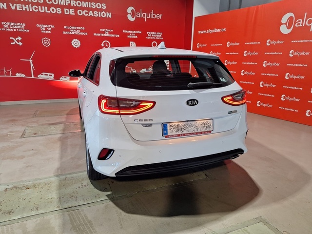 Kia Ceed 1.6 MHEV iMT Drive 100 kW (136 CV)