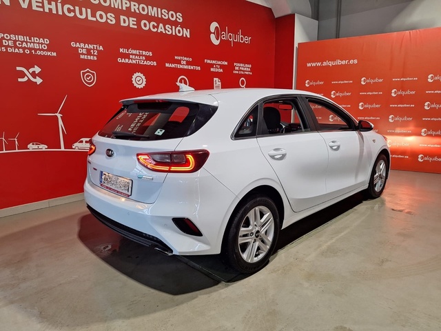 Kia Ceed 1.6 MHEV iMT Drive 100 kW (136 CV)