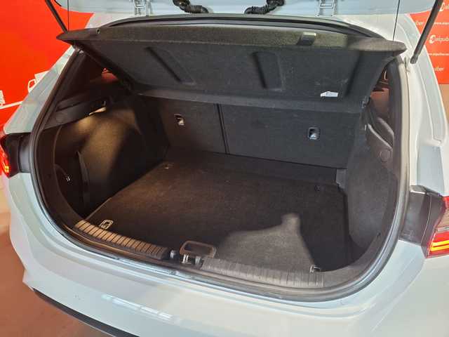 Kia Ceed 1.6 MHEV iMT Drive 100 kW (136 CV)