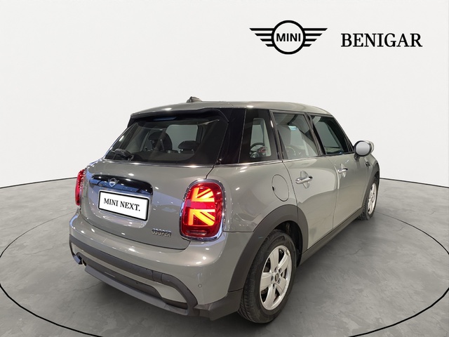 fotoG 3 del MINI MINI Cooper 5 Puertas 100 kW (136 CV) 136cv Gasolina del 2022 en Alicante