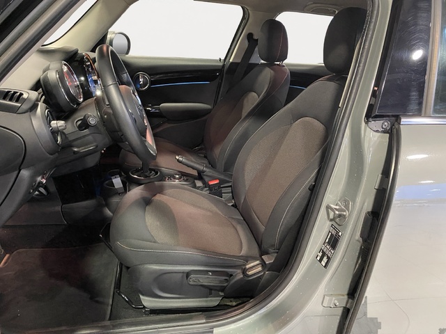 fotoG 10 del MINI MINI Cooper 5 Puertas 100 kW (136 CV) 136cv Gasolina del 2022 en Alicante