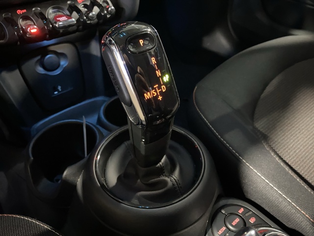 fotoG 15 del MINI MINI Cooper 5 Puertas 100 kW (136 CV) 136cv Gasolina del 2022 en Alicante