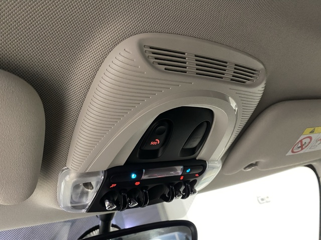 fotoG 17 del MINI MINI Cooper 5 Puertas 100 kW (136 CV) 136cv Gasolina del 2022 en Alicante