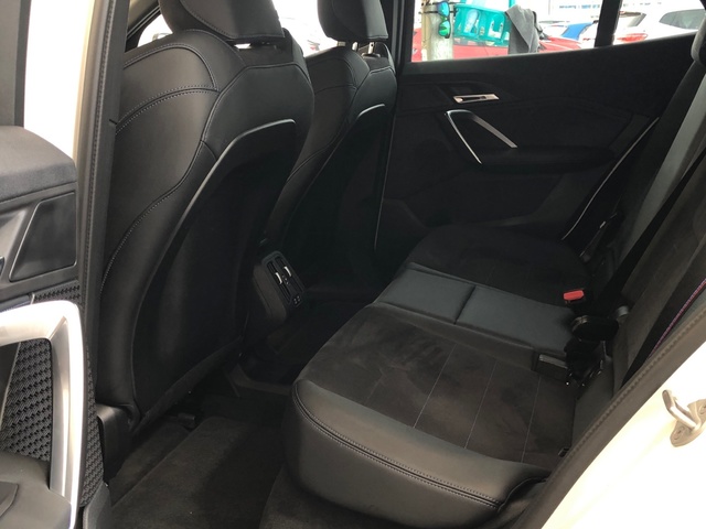 BMW iX2 xDrive30 color Blanco. Año 2025. 230KW(313CV). Eléctrico. En concesionario Proa Premium Palma de Illes Balears