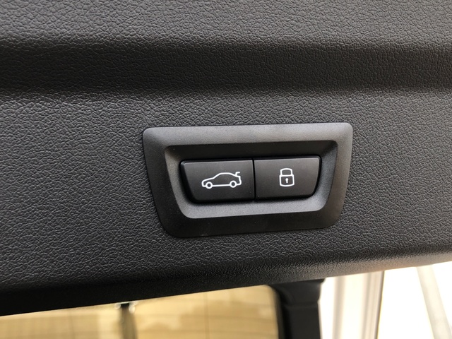 BMW iX2 xDrive30 color Blanco. Año 2025. 230KW(313CV). Eléctrico. En concesionario Proa Premium Palma de Illes Balears