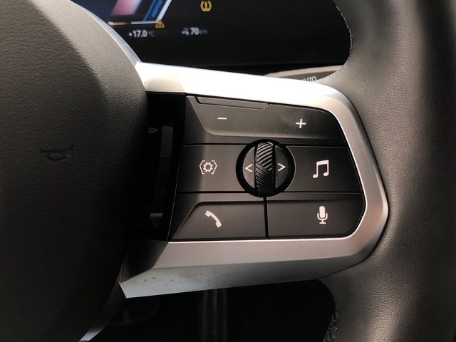 BMW iX2 xDrive30 color Blanco. Año 2025. 230KW(313CV). Eléctrico. En concesionario Proa Premium Palma de Illes Balears