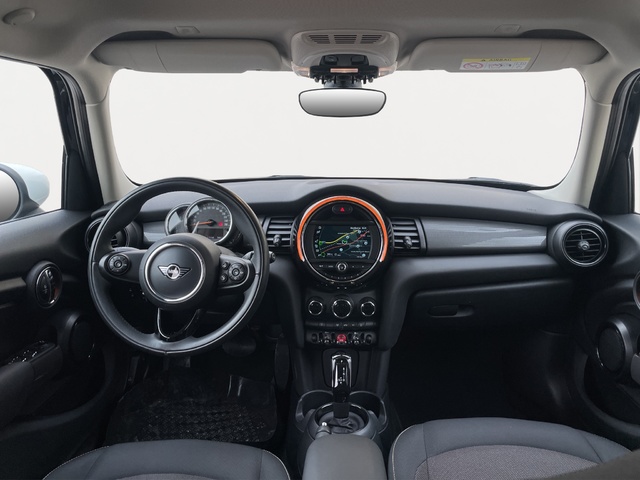 fotoG 6 del MINI MINI Cooper 5 Puertas 100 kW (136 CV) 136cv Gasolina del 2020 en Alicante