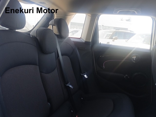 fotoG 8 del MINI MINI Cooper 5 Puertas 100 kW (136 CV) 136cv Gasolina del 2023 en Vizcaya