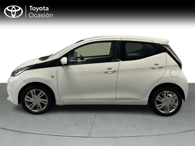 Toyota Aygo 1.0 70 x-play 51 kW (69 CV)