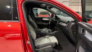 Volvo XC40 B3 G Ocasión 120 KW (163CV) - 43