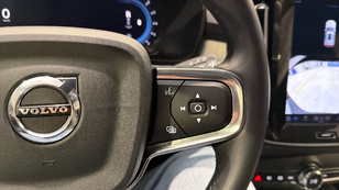 Volvo XC40 B3 G Ocasión 120 KW (163CV) - 19