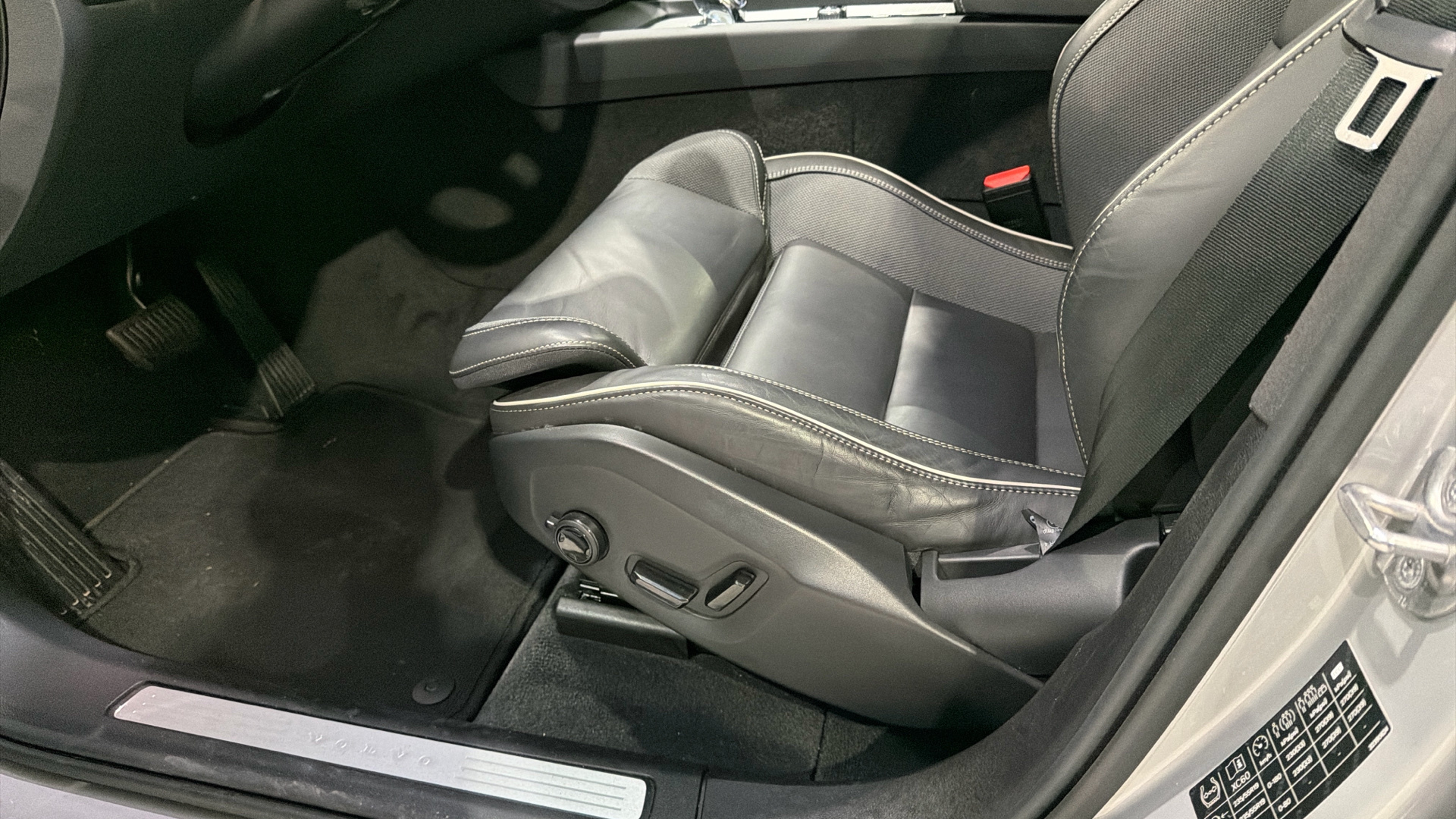 Volvo XC60 segunda mano 97658063 - 28