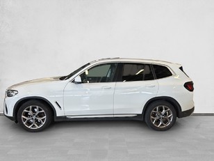 Fotos de BMW X3 xDrive20d color Blanco. Año 2022. 140KW(190CV). Diésel. En concesionario Enekuri Motor de Vizcaya