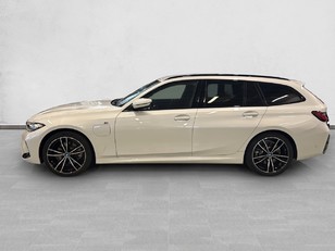 Fotos de BMW Serie 3 330e Touring color Blanco. Año 2025. 215KW(292CV). Híbrido Electro/Gasolina. En concesionario Enekuri Motor de Vizcaya