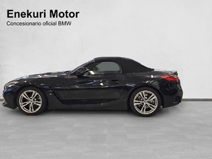 Fotos de BMW Z4 sDrive20i Cabrio color Negro. Año 2025. 145KW(197CV). Gasolina. En concesionario Enekuri Motor de Vizcaya