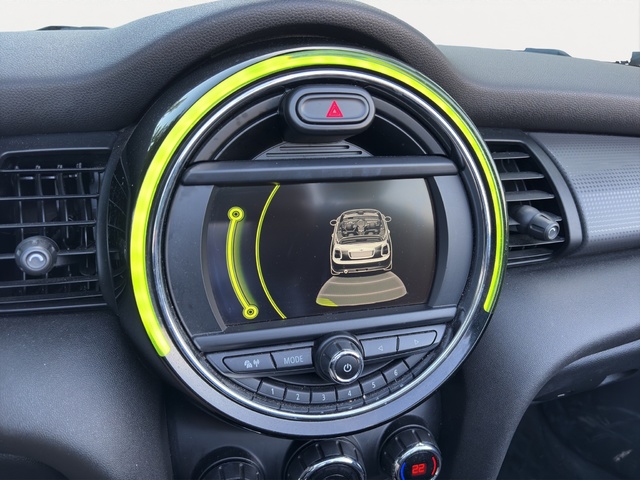 fotoG 13 del MINI MINI Cooper Cabrio D 85 kW (116 CV) 116cv Diésel del 2018 en Alicante