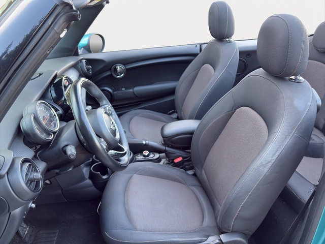 fotoG 19 del MINI MINI Cooper Cabrio D 85 kW (116 CV) 116cv Diésel del 2018 en Alicante