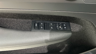 Volvo XC40 B3 G Ocasión 120 KW (163CV) - 33