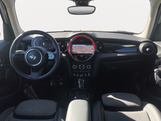 fotoG 6 del MINI MINI Cooper 5 Puertas 100 kW (136 CV) 136cv Gasolina del 2024 en Alicante