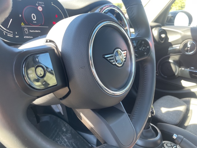 fotoG 16 del MINI MINI Cooper 5 Puertas 100 kW (136 CV) 136cv Gasolina del 2024 en Alicante