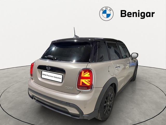 fotoG 3 del MINI MINI Cooper 5 Puertas 100 kW (136 CV) 136cv Gasolina del 2022 en Alicante