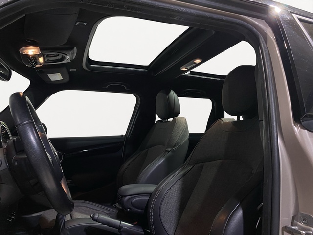 fotoG 10 del MINI MINI Cooper 5 Puertas 100 kW (136 CV) 136cv Gasolina del 2022 en Alicante