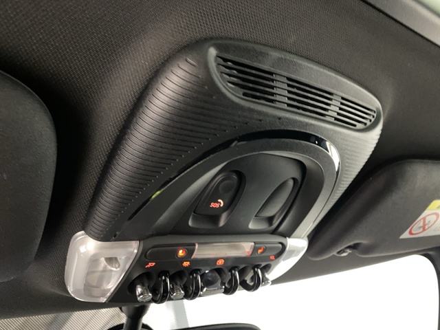 fotoG 18 del MINI MINI Cooper 5 Puertas 100 kW (136 CV) 136cv Gasolina del 2022 en Alicante