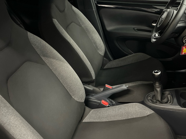 Toyota Aygo X Cross 1.0 VVT-I Play 53 kW (72 CV)