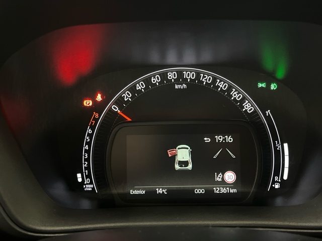 Toyota Aygo X Cross 1.0 VVT-I Play 53 kW (72 CV)