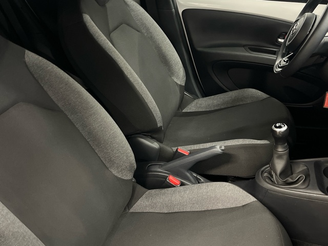 Toyota Aygo X Cross 1.0 VVT-I Play 53 kW (72 CV)