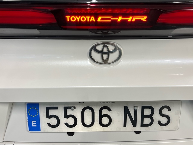 Toyota C-HR 1.8 Advance Hybrid 103 kW (140 CV)