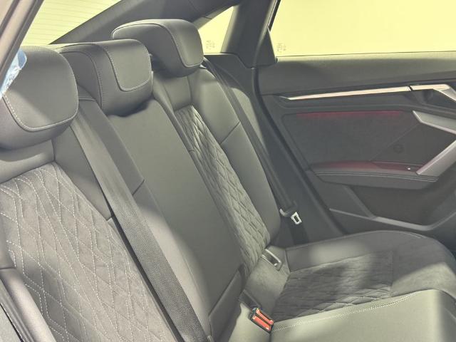 Audi A3 Sedan Black line edition 35 TFSI 110 kW (150 CV) S tronic