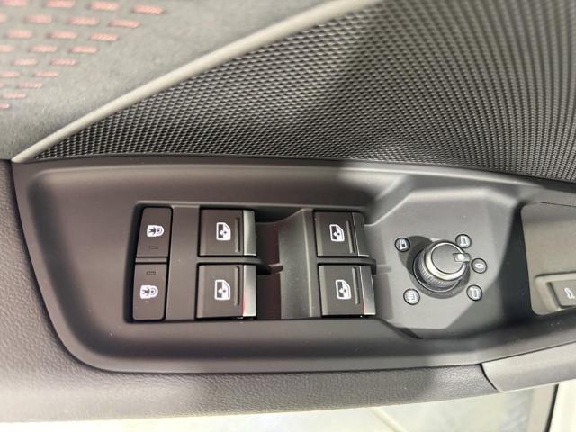 Audi A3 Sedan Black line edition 35 TFSI 110 kW (150 CV) S tronic