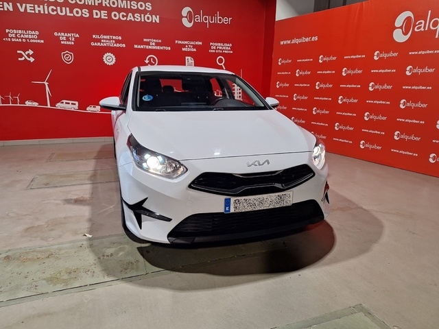 Kia Ceed 1.6 MHEV iMT Drive 100 kW (136 CV)