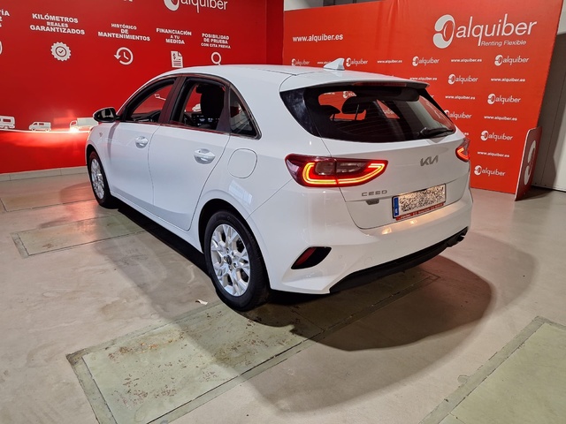 Kia Ceed 1.6 MHEV iMT Drive 100 kW (136 CV)