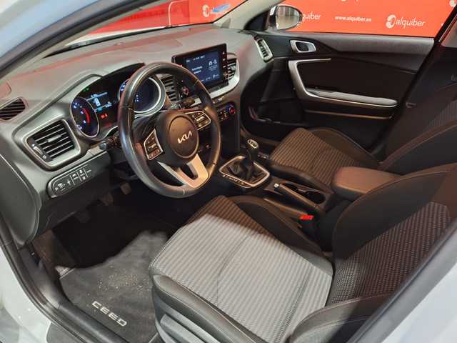 Kia Ceed 1.6 MHEV iMT Drive 100 kW (136 CV)