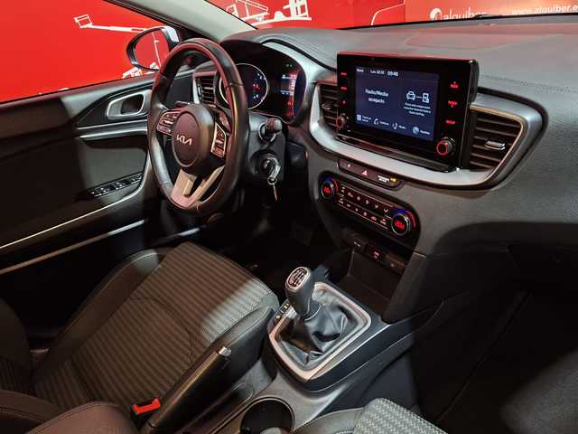 Kia Ceed 1.6 MHEV iMT Drive 100 kW (136 CV)